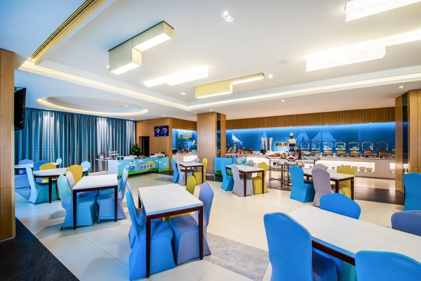 Holiday Inn Express City Centre Dalian 9