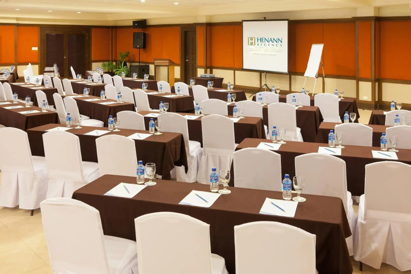 Henann Regency Resort & Spa 20