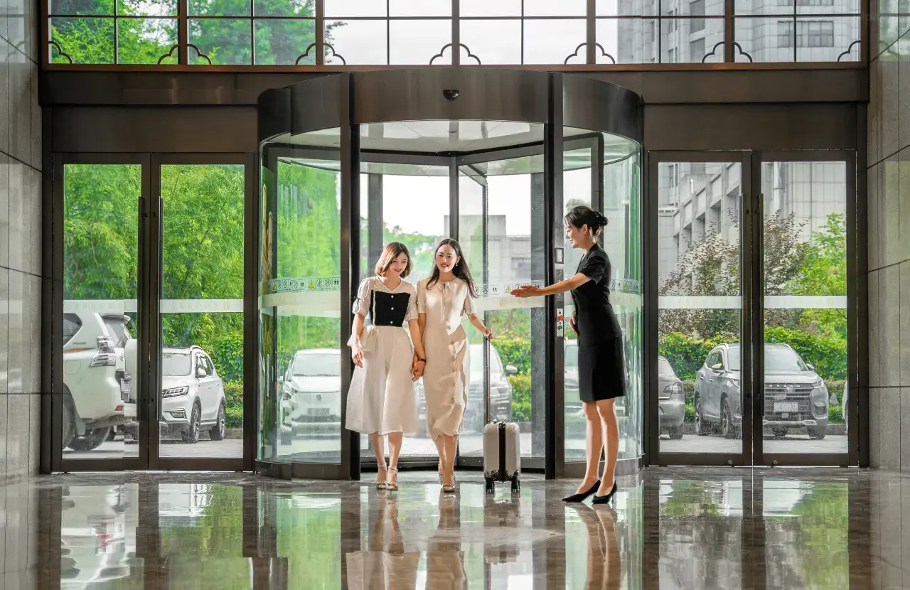 Great Wall Holiay Inn (Yichang Three Gorges Wuyue Plaza Yiling Wanda stored) 1