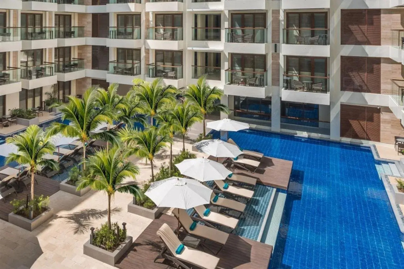 Henann Palm Beach Resort 0