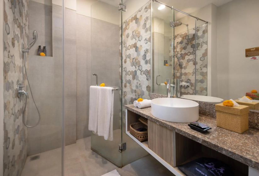 Tapa Tepi Kali Canggu by Pramana 8