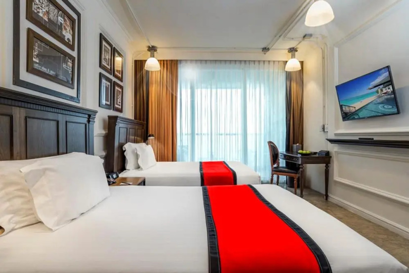 Pattaya Modus Beachfront Resort 4