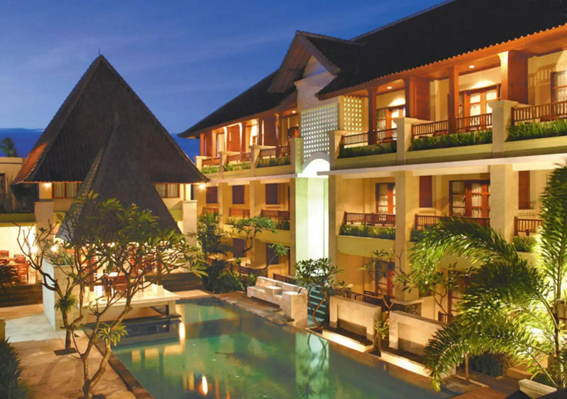 Fourteen Roses Beach Hotel 10