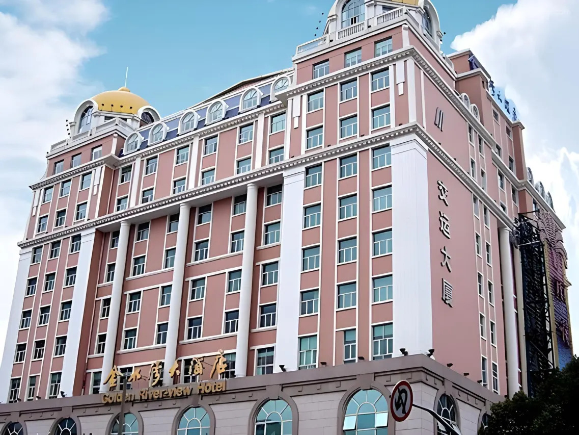 Golden River-view Hotel 1