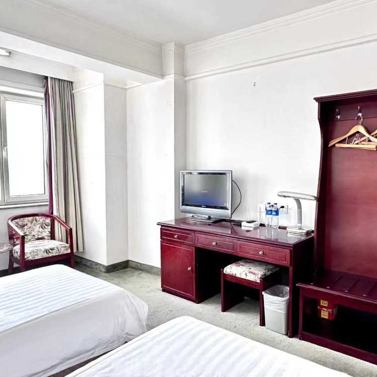 Longmen Building Hotel 10