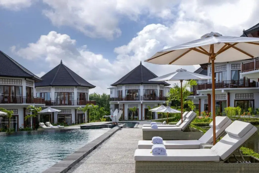 Swan Paradise A Pramana Experience 2