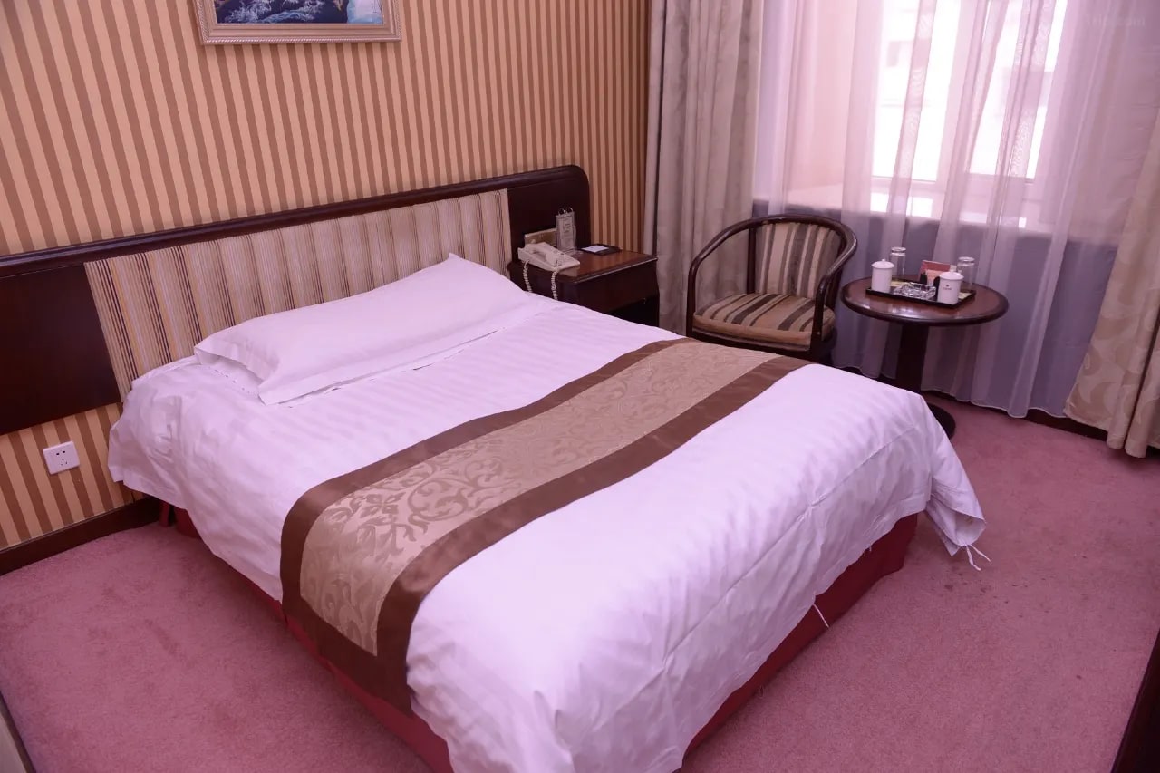 Longmen Grand Hotel 2