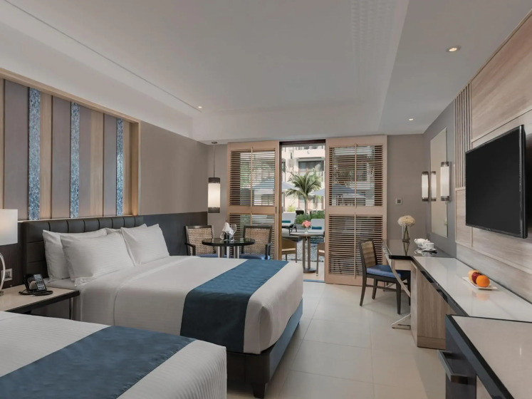 Henann Palm Beach Resort 4