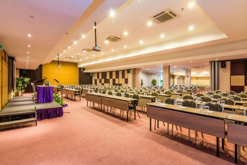 Kuta Central Park 18