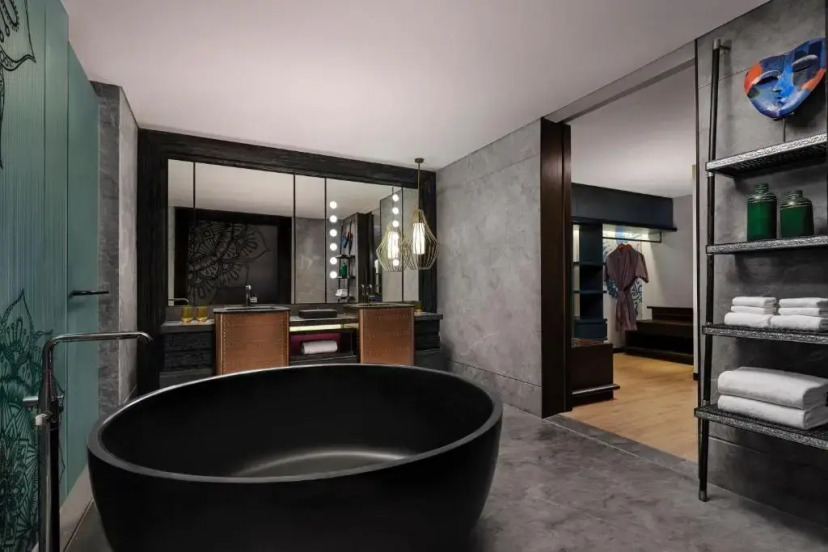 Renaissance Bali Nusa Dua Resort 11