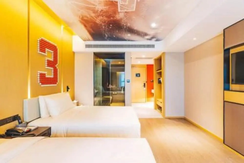 Atwell Suites Shanghai Wuning by IHG 3