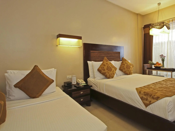 Two Seasons Boracay Resort 27