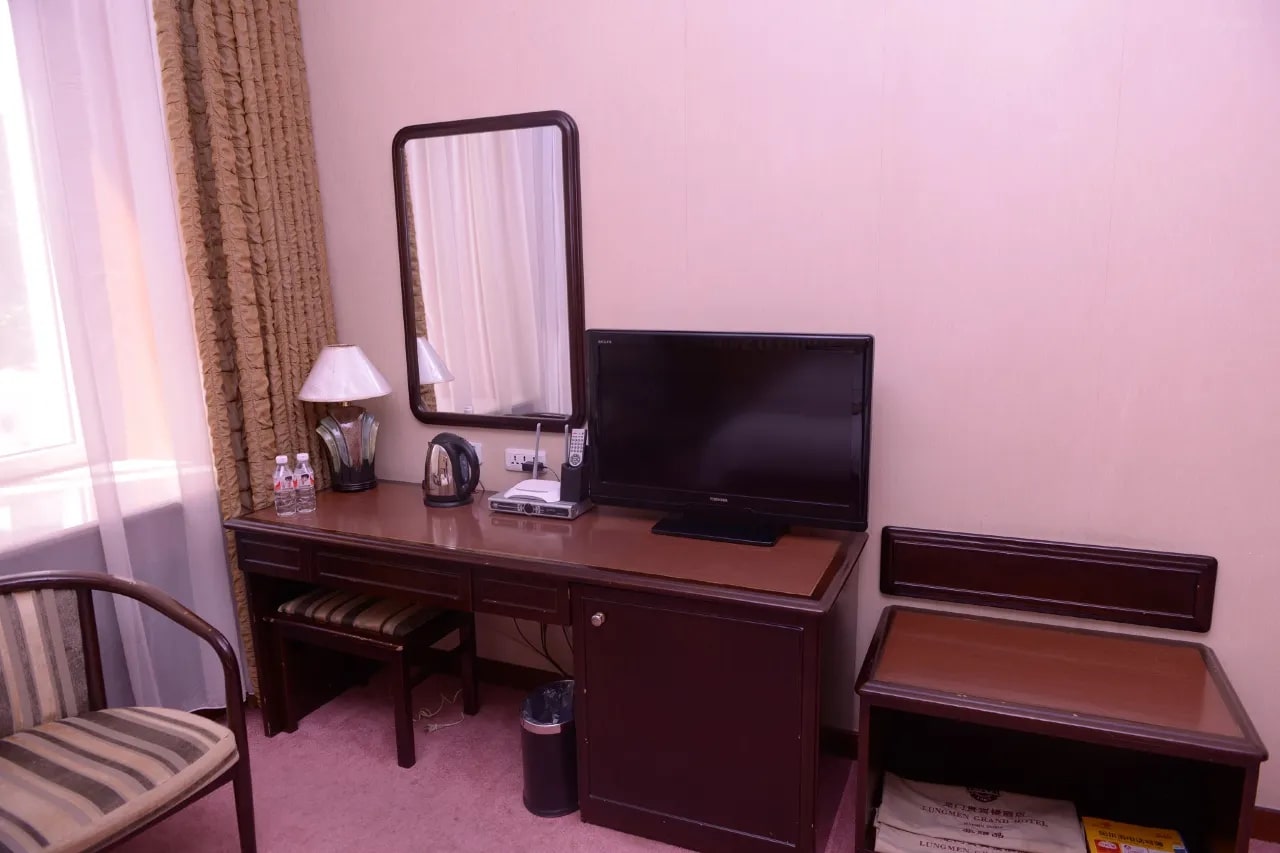 Longmen Grand Hotel 6