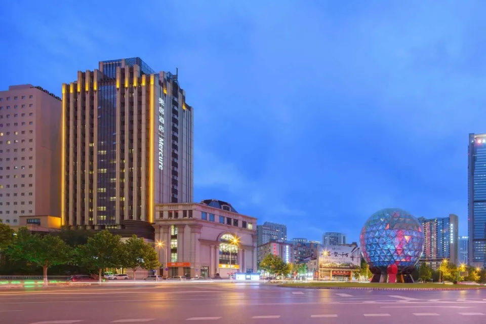 Mercure Dalian City Center 0