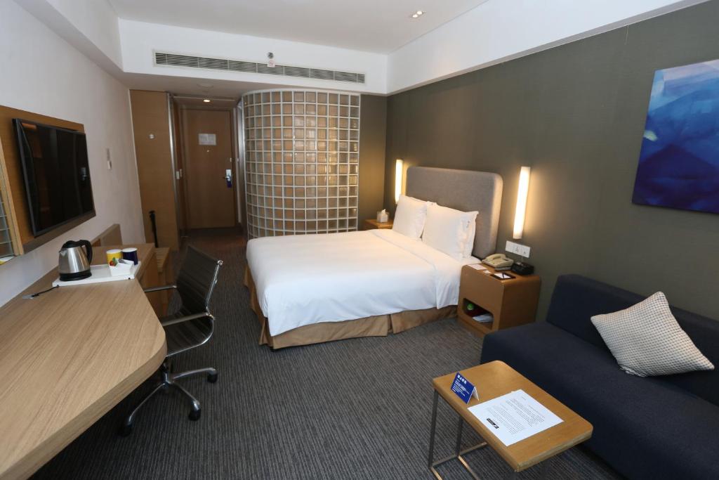 Holiday Inn Express Shanghai Jinsha 17