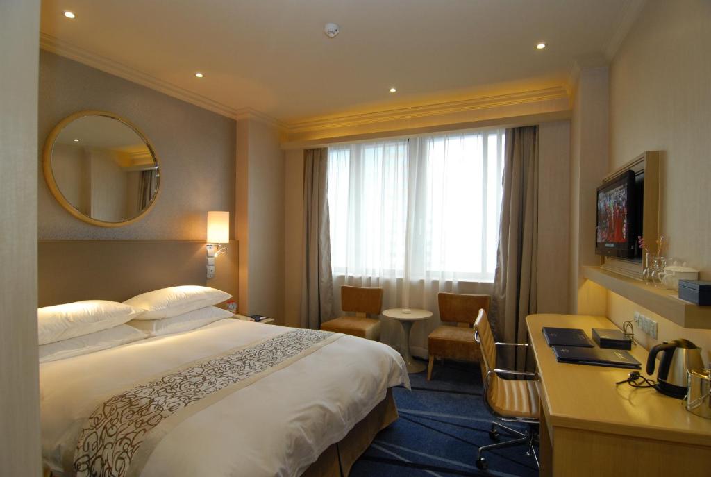 Ocean Hotel Guangzhou-TaoJin Metro Station 2