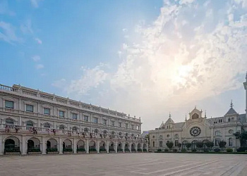 Dalian BAMBOO Hotel (International Conwention Center Venice Water City)