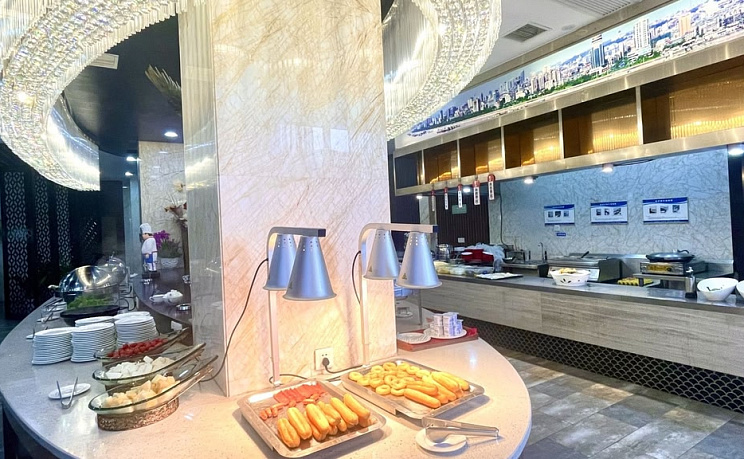 Haiyi Fino Hotel (Yichang Wanda Plaza Three Gorges Vocational College Store) фото 3