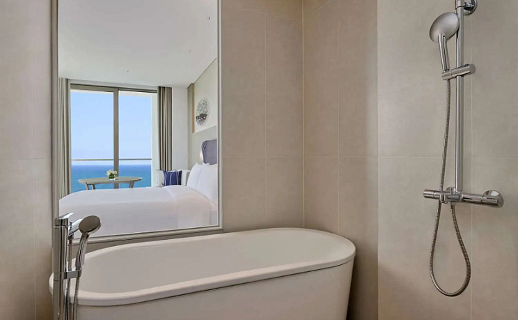 The Mermoon Resort Hainan Tufu Bay, Tapestry Collection by Hilton фото 14