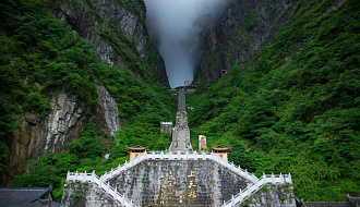 Гора Тяньмэнь и Небесные Врата