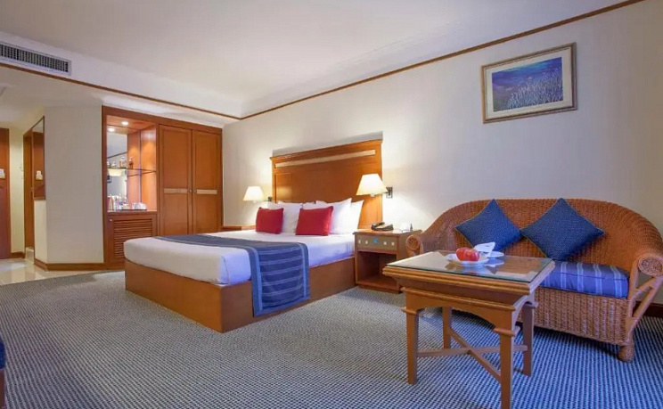 Cholchan Pattaya Beach Resort фото 17