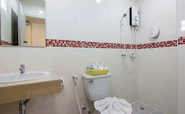 Hotel The Journey Patong New фото 8