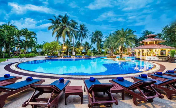 Cholchan Pattaya Beach Resort фото 29