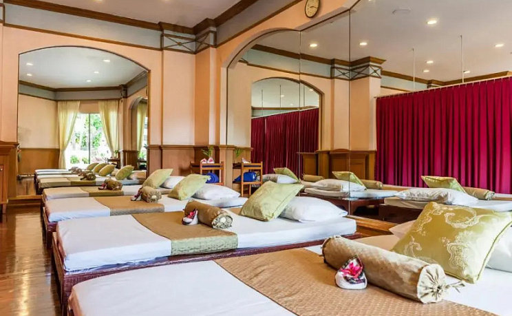 Cholchan Pattaya Beach Resort фото 30