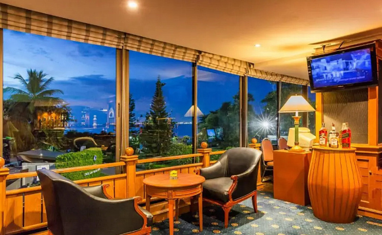 Cholchan Pattaya Beach Resort фото 23