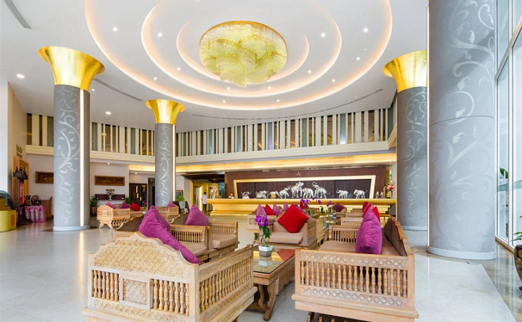 Aiyara Grand Hotel 1