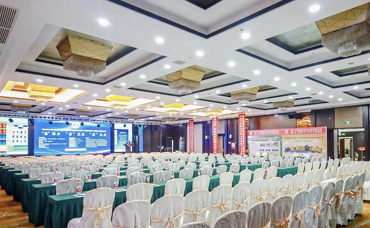 Haiyi Fino Hotel (Yichang Wanda Plaza Three Gorges Vocational College Store) фото 5