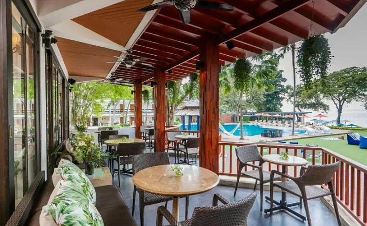 Cosy Beach Hotel фото 18
