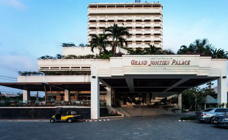 Grand Jomtien Palace Hotel фото 1