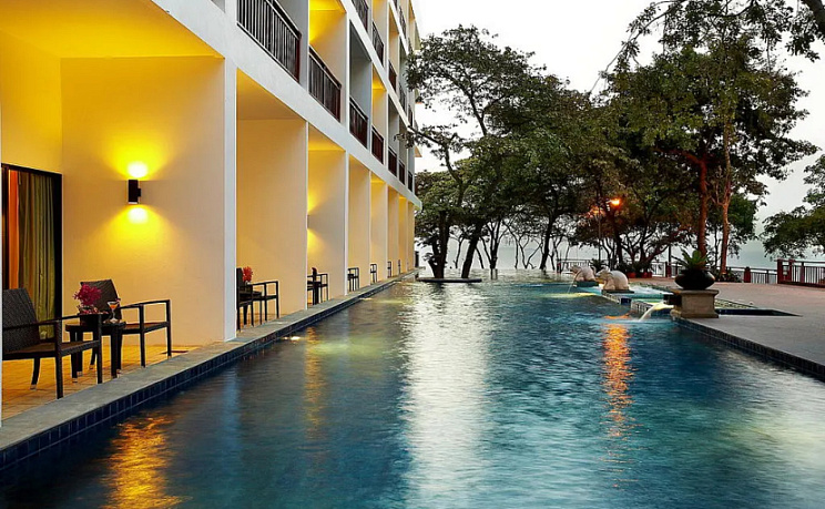 Cosy Beach Hotel фото 24
