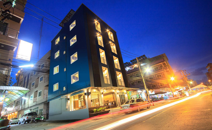 Hotel The Journey Patong New фото 1