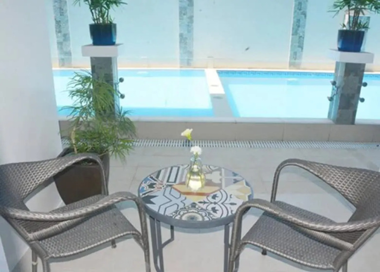 Commander Suites de Boracay 17